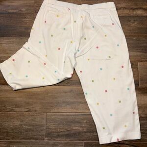 Kim Rogers White Cropped Pants Colorful Daisy Accents Size 16